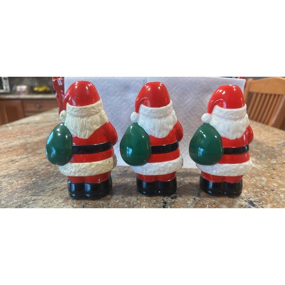 Vintage Plastic Christmas Santa's Lot of 3 Made in China - Picture 2 of 2